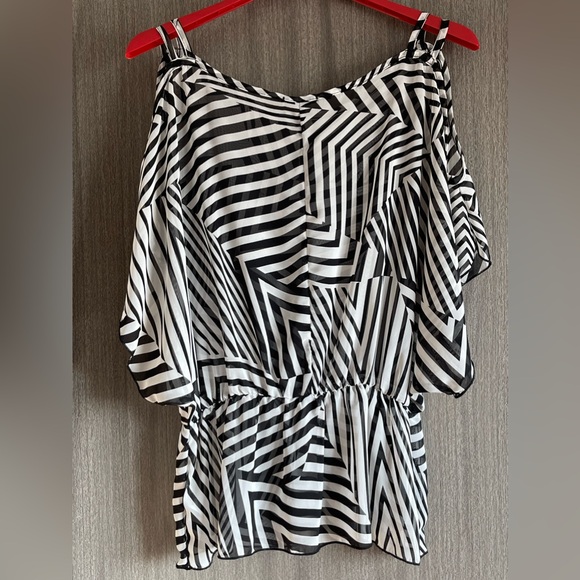 Maurice’s Striped Blouse - Open Sleeve & Fitted Waist - Size Large - Picture 10 of 16